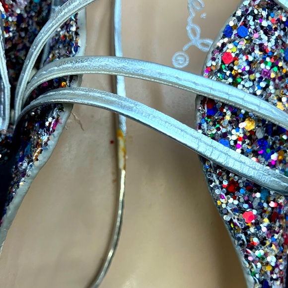NWOT Sparkly Qupid Branded Heels Tie up Style in Size 6.5 - Picture 3 of 6